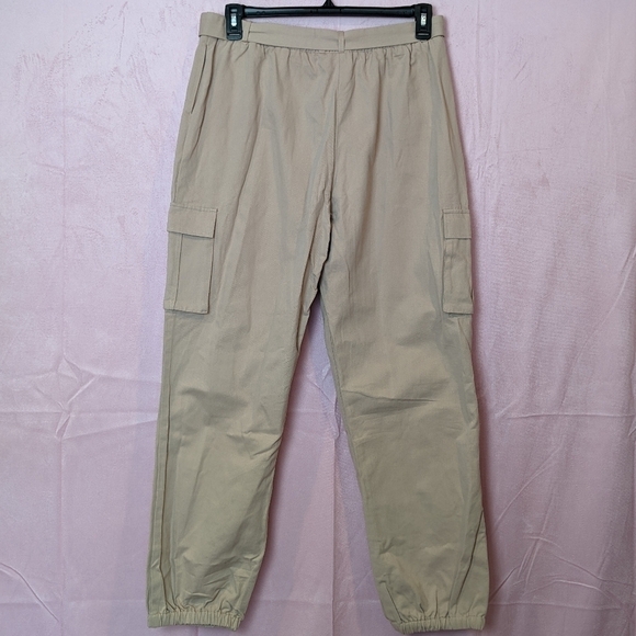 PrettyLittleThing Utility Buckle Belt Joggers size 12 - Picture 3 of 7